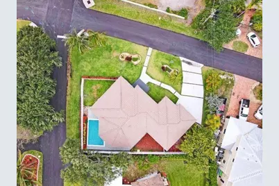 2622 NE 27th Avenue, Lighthouse Point, FL 33064 - Photo 23