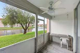 9460 Sunrise Lakes Blvd, Sunrise, FL 33322 - Photo 17