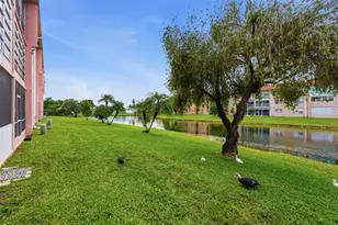 9460 Sunrise Lakes Blvd, Sunrise, FL 33322 - Photo 19