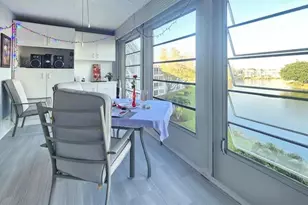 4106 Cambridge E Unit, Deerfield Beach, FL 33442 - Photo 1