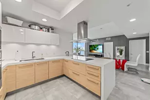 17111 Biscayne Blvd, Aventura, FL 33160 - Photo 3