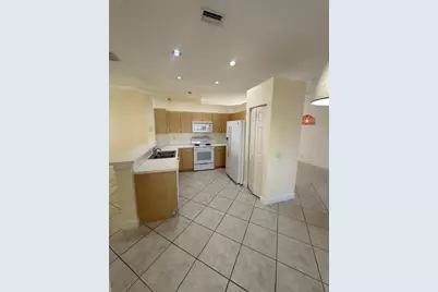 1572 Banyan Way, Weston, FL 33327 - Photo 9