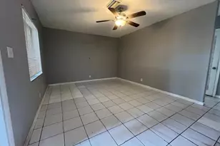 4040 NW 31st Terrace, Lauderdale Lakes, FL 33309 - Photo 3