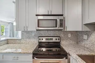 3040 NE 16th Ave, Oakland Park, FL 33334 - Photo 11