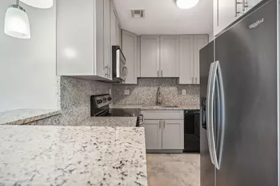 3040 NE 16th Avenue #402, Oakland Park, FL 33334 - Photo 9