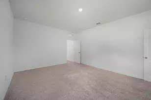 7705 105th Ct, Vero Beach, FL 32967 - Photo 17