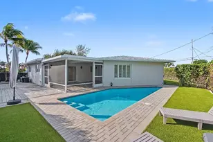 7981 Edgewater Dr, West Palm Beach, FL 33406 - Photo 7