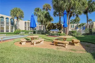 835 18th Unit, Vero Beach, FL 32960 - Photo 7