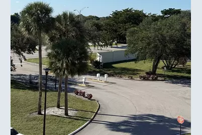 6475 W Oakland Park Boulevard #401, Lauderhill, FL 33313 - Photo 3