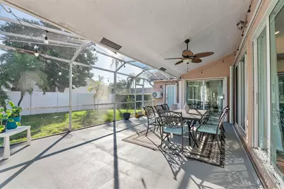1043 Laguna Springs Drive, Weston, FL 33326 - Photo 19
