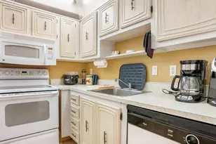 2851 Somerset Dr, Lauderdale Lakes, FL 33311 - Photo 11