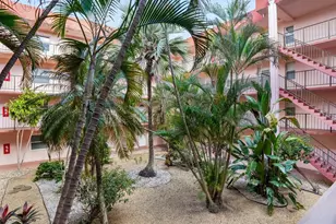 2851 Somerset Dr, Lauderdale Lakes, FL 33311 - Photo 9