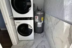 7968 SW 7th St, North Lauderdale, FL 33068 - Photo 5