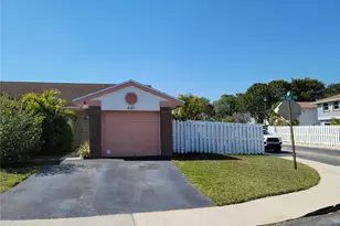 681 Pine Ridge Terrace, Davie, FL 33325 - Photo 3