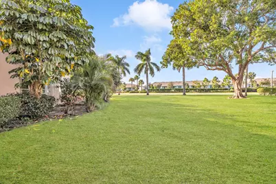 13950 Via Flora #B, Delray Beach, FL 33484 - Photo 27