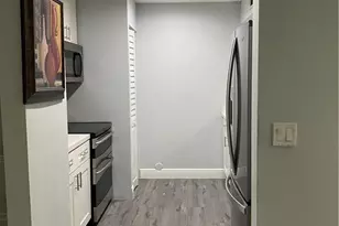 401 SW 86th Ave Unit, Pembroke Pines, FL 33025 - Photo 7