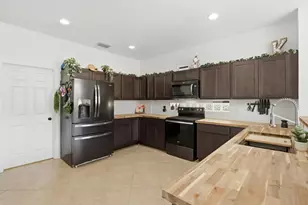 1085 Center Stone Ln, Riviera Beach, FL 33404 - Photo 11