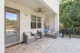 1085 Center Stone Ln, Riviera Beach, FL 33404 - Photo 33