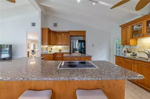 2519 Barcelona Dr, Fort Lauderdale, FL 33301 - Photo 19