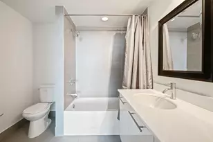 92 SW 3rd St, Miami, FL 33130 - Photo 25