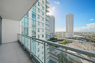 92 SW 3rd St, Miami, FL 33130 - Photo 29