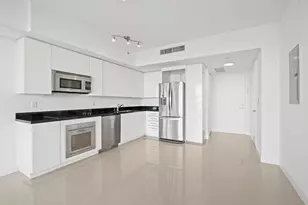 92 SW 3rd St, Miami, FL 33130 - Photo 13