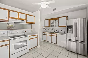 1533 SE Minorca Ave, Port Saint Lucie, FL 34952 - Photo 9