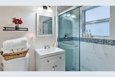 49 E 27th Street, Riviera Beach, FL 33404 - Photo 5