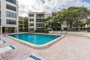 2307 S Cypress Bend Dr, Pompano Beach, FL 33069 - Photo 33