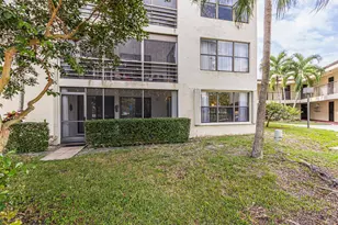 2307 S Cypress Bend Dr, Pompano Beach, FL 33069 - Photo 35