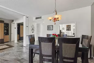 2307 S Cypress Bend Dr, Pompano Beach, FL 33069 - Photo 5