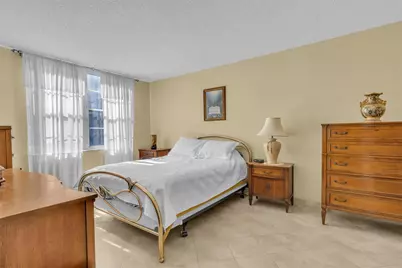 4850 NW 29th Court #221, Lauderdale Lakes, FL 33313 - Photo 15