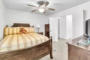 11884 NW 2nd Ct, Coral Springs, FL 33071 - Photo 17