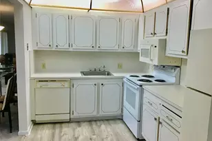 204 Preston Unit, Boca Raton, FL 33434 - Photo 1