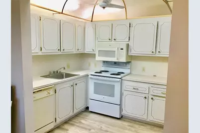 204 Preston #204, Boca Raton, FL 33434 - Photo 5