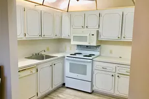 204 Preston Unit, Boca Raton, FL 33434 - Photo 5