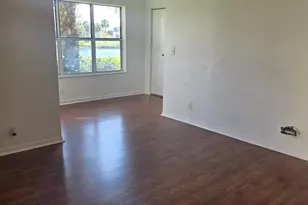 3310 Pinewalk Dr N Unit, Margate, FL 33063 - Photo 3