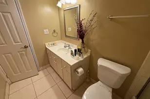 900 Colony Point Cir, Pembroke Pines, FL 33026 - Photo 17