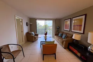 900 Colony Point Cir, Pembroke Pines, FL 33026 - Photo 9