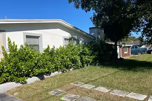 4421 NW 34th Ct, Lauderdale Lakes, FL 33319 - Photo 19