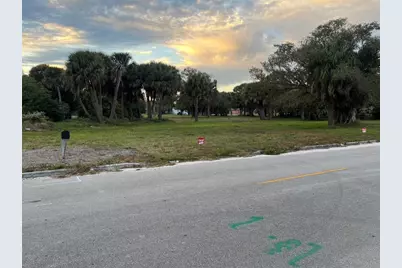 605 N 8th Street, Fort Pierce, FL 34950 - Photo 7