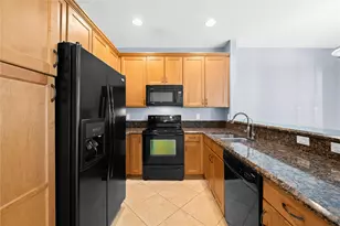 10810 NW 74th Dr, Parkland, FL 33076 - Photo 5