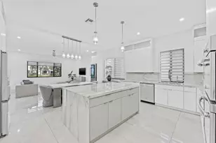 10595 Mira Vista Dr, Parkland, FL 33076 - Photo 11