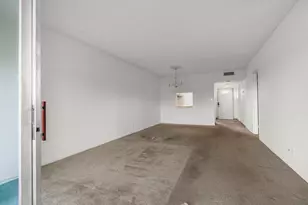 1010 Country Club Dr, Margate, FL 33063 - Photo 15