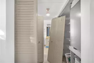 1010 Country Club Dr, Margate, FL 33063 - Photo 27