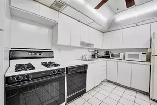 3140 S Ocean Dr Unit, Hallandale Beach, FL 33009 - Photo 27