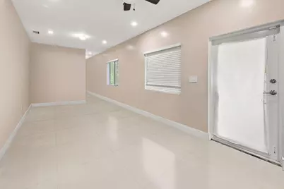 141 NW 12th Street, Fort Lauderdale, FL 33060 - Photo 11