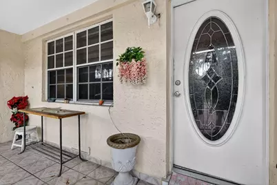 641 NE 140th Street, Miami, FL 33161 - Photo 3