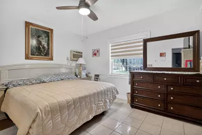 641 NE 140th Street, Miami, FL 33161 - Photo 13