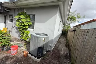 405 NW 18th Ave, Fort Lauderdale, FL 33311 - Photo 15